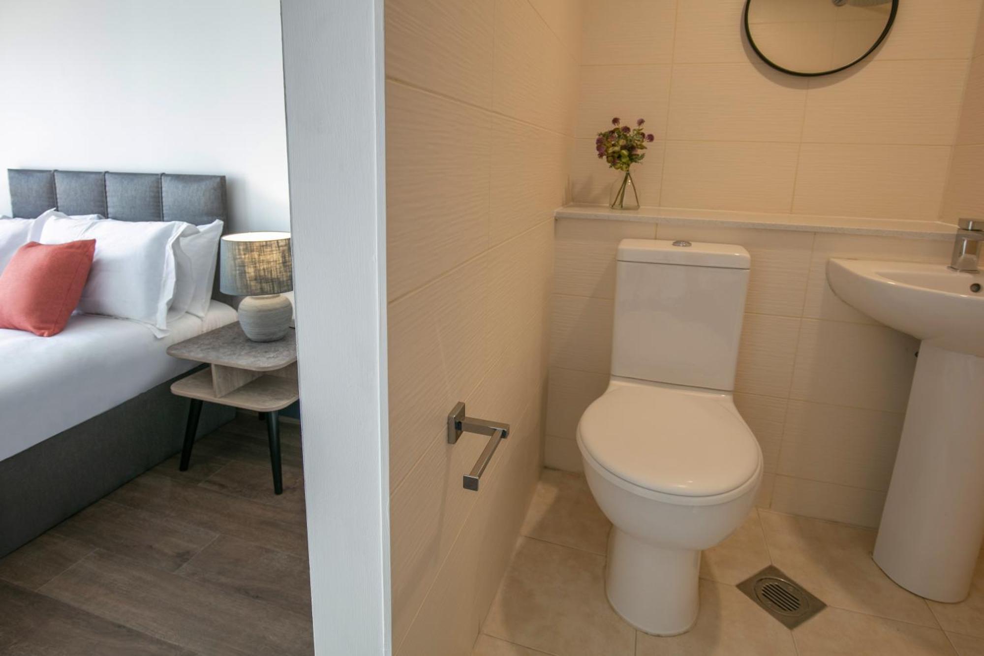 Dockside Aparthotel, Best Western Signature Collection Liverpool Exterior photo